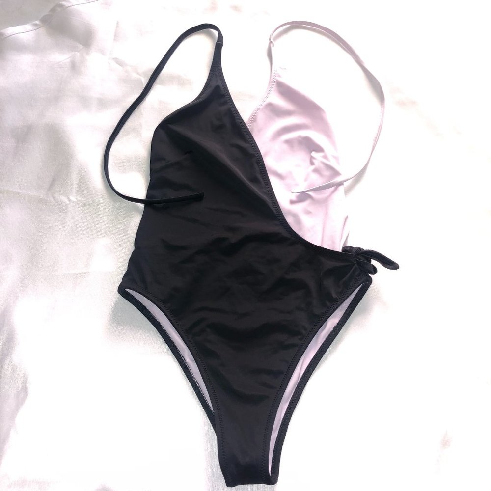 NWT Solid & Striped One Piece Swimsuit Size M